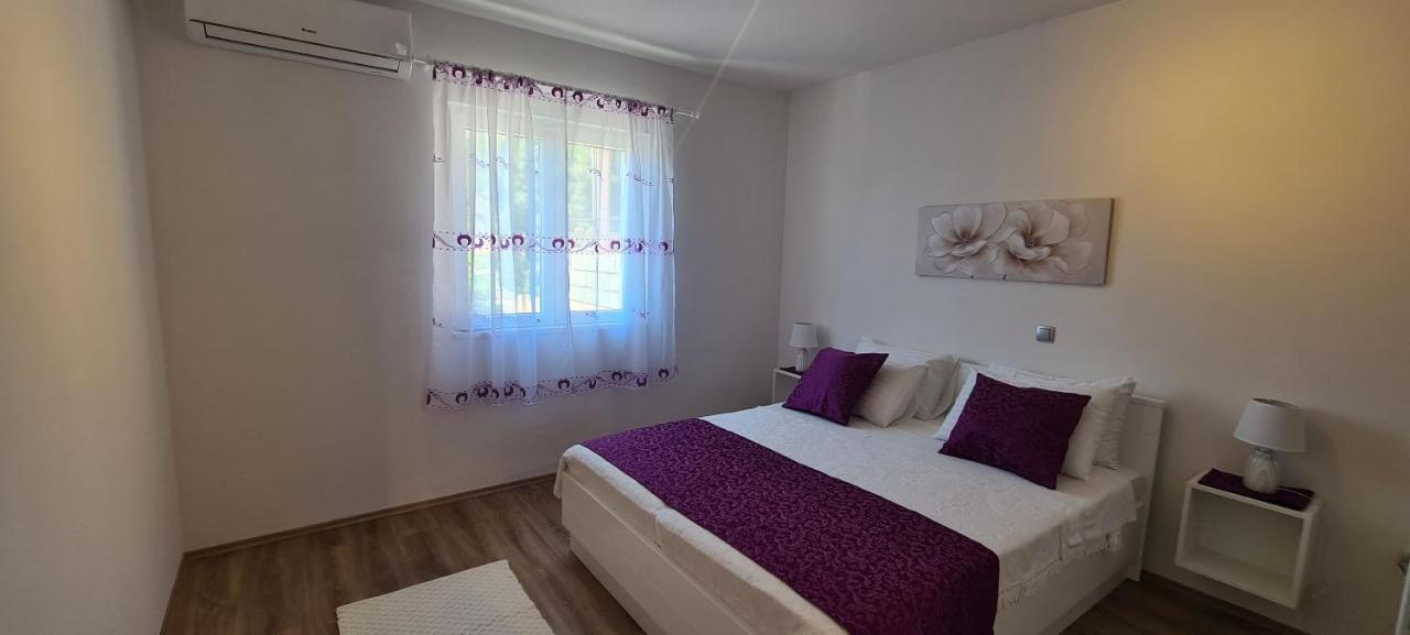 Apartments Helena إيفان دولاس المظهر الخارجي الصورة