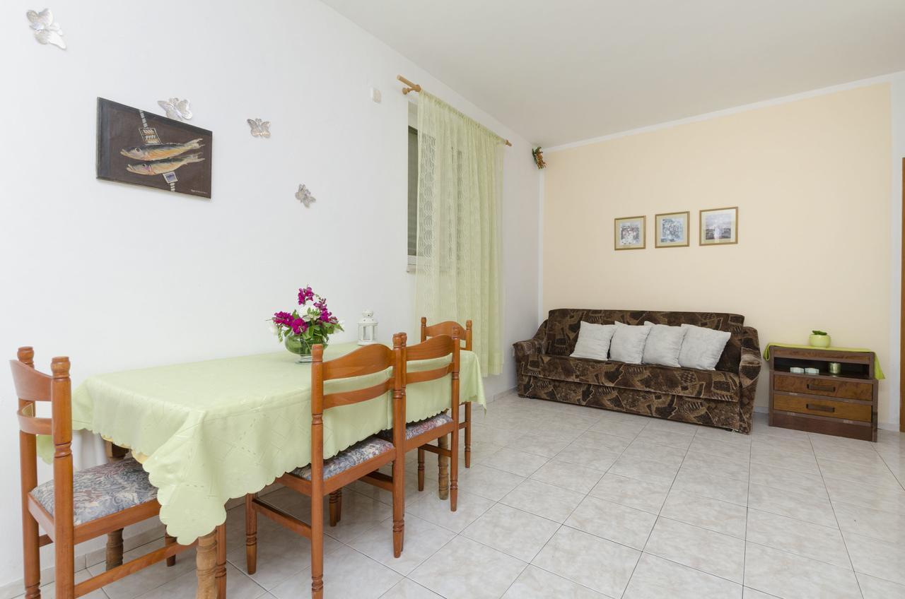 Apartments Helena إيفان دولاس المظهر الخارجي الصورة