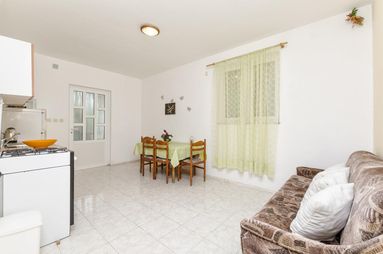 Apartments Helena إيفان دولاس المظهر الخارجي الصورة